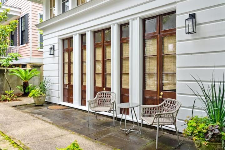 Serene Cottage With Beautiful Garden And Heated Pool Чарлстон Екстер'єр фото