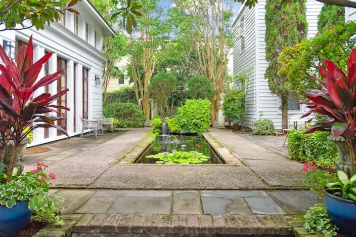 Serene Cottage With Beautiful Garden And Heated Pool Чарлстон Екстер'єр фото