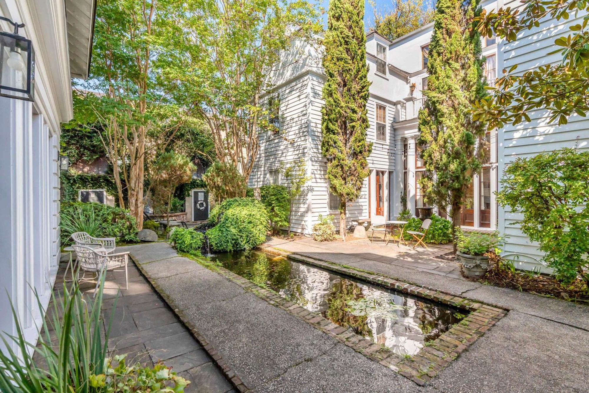 Serene Cottage With Beautiful Garden And Heated Pool Чарлстон Екстер'єр фото
